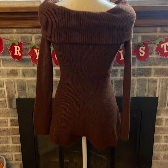 Urban Outfitters - Grace Off-The-Shoulder Romper size XS - Picture 8 of 9